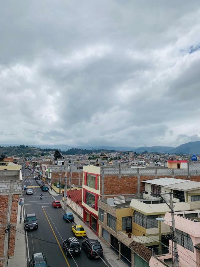 Hostal Rosita Latacunga Exterior photo